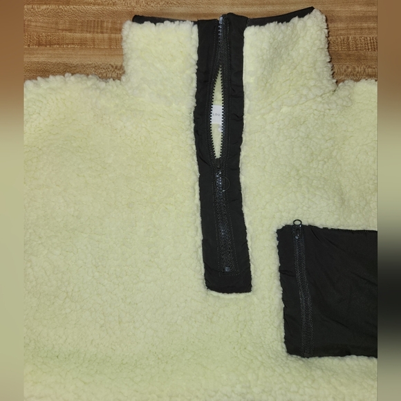 NWT LOU & GREY Cozy Up Sherpa Half Zip Jacket, Yellow Green, size L - Picture 10 of 14